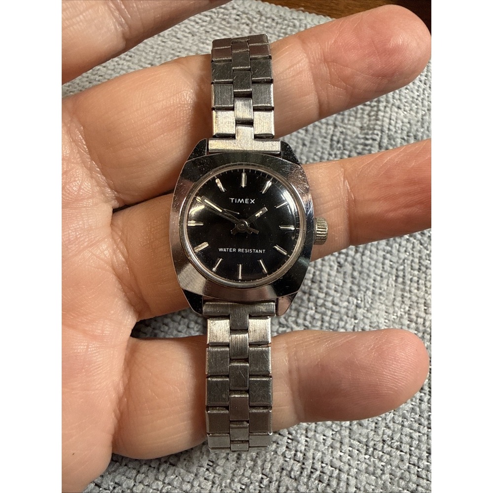 Vintage Timex Mechanical Manual Wind Black Dial Watch 25mm Adjustable Band